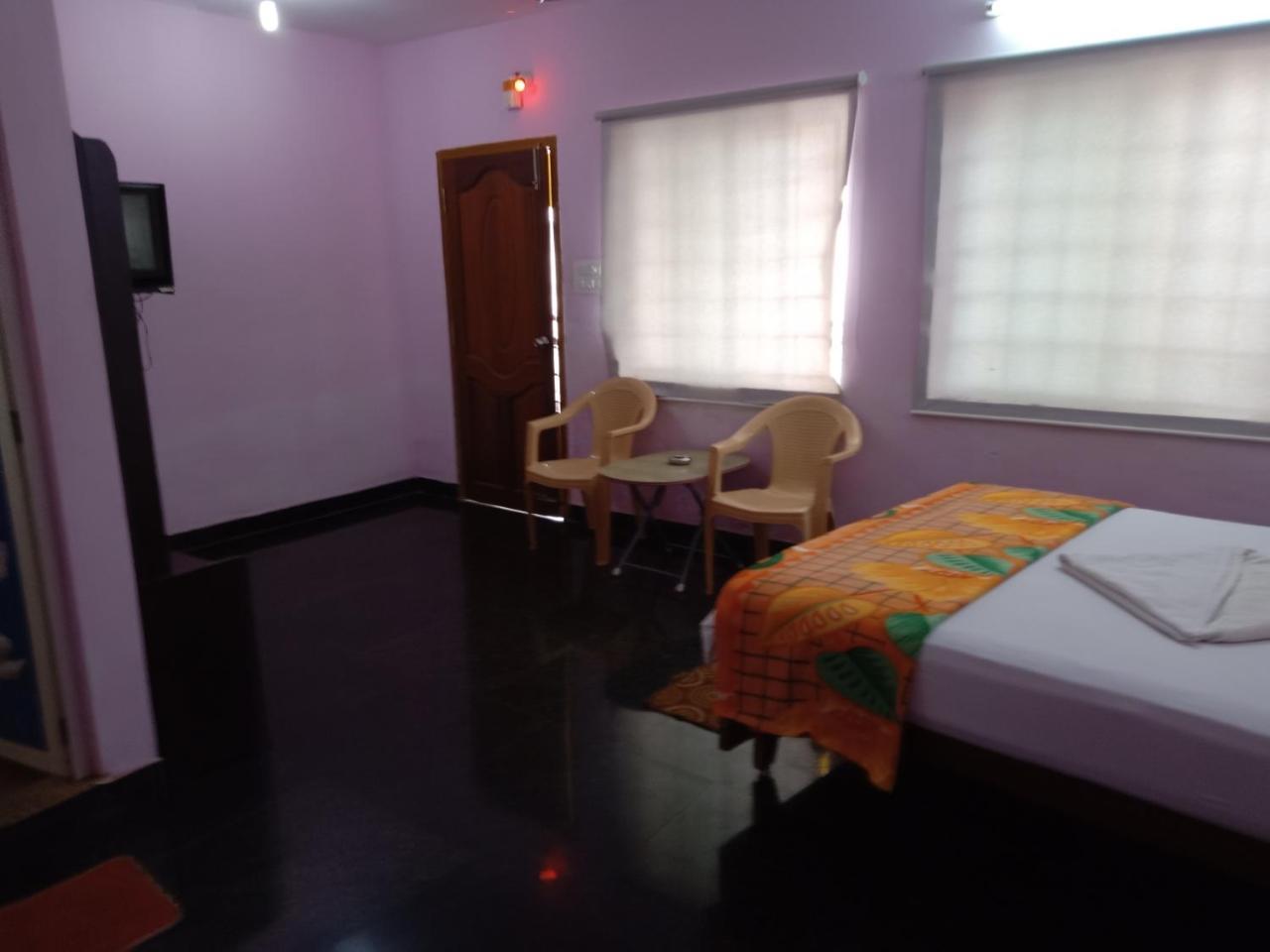 Rainbow Guest House Mahabalipuram Exterior foto